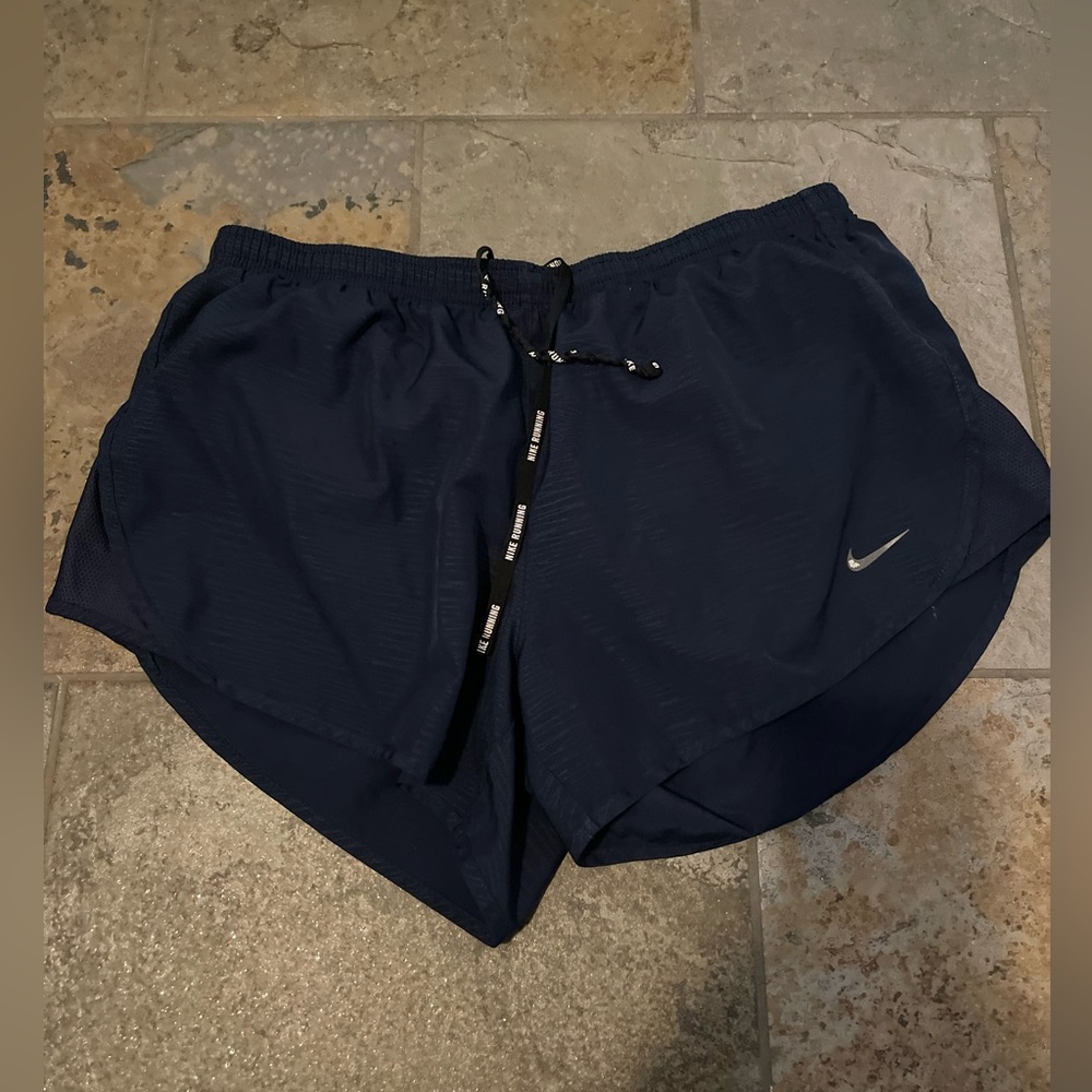 Navy blue dry fit shorts. Size M. Nike dry fit. Great condition - Picture 1 of 4